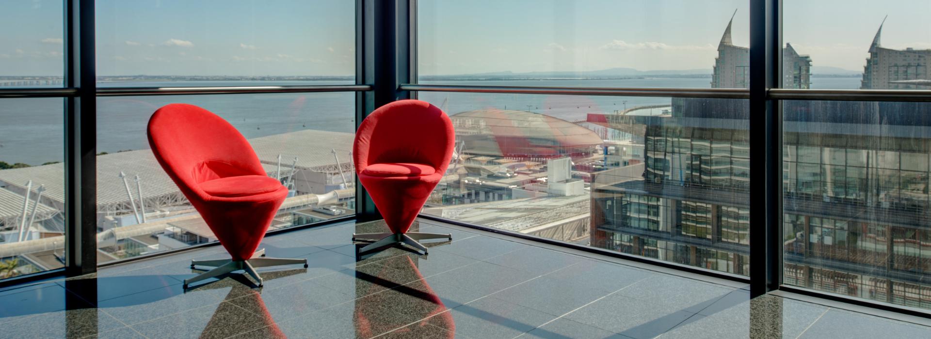 O paraíso na ponta dos seus dedos VIP Executive Art’s Hotel Lisboa O paraíso na ponta dos seus dedos VIP Executive Art’s Hotel Lisboa