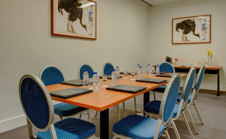 Sala Ejecutiva VIP Executive Art’s Hotel Lisboa Sala Ejecutiva VIP Executive Art’s Hotel Lisboa